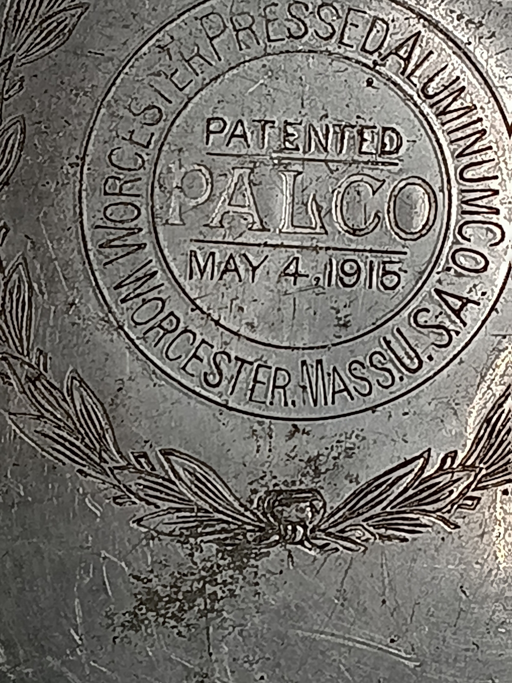 World War 1 Era Vintage-Style Round Metal Flask in Silver - Picture 2 of 16